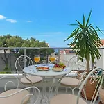 2 Bedroom Awesome In *