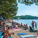 2 Bedroom Awesome In شقة