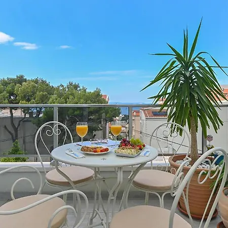 2 Bedroom Awesome In *