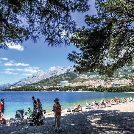 2 Bedroom In Daire Makarska