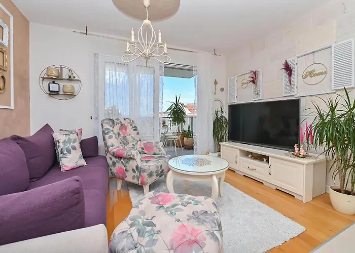 2 Bedroom Awesome In *