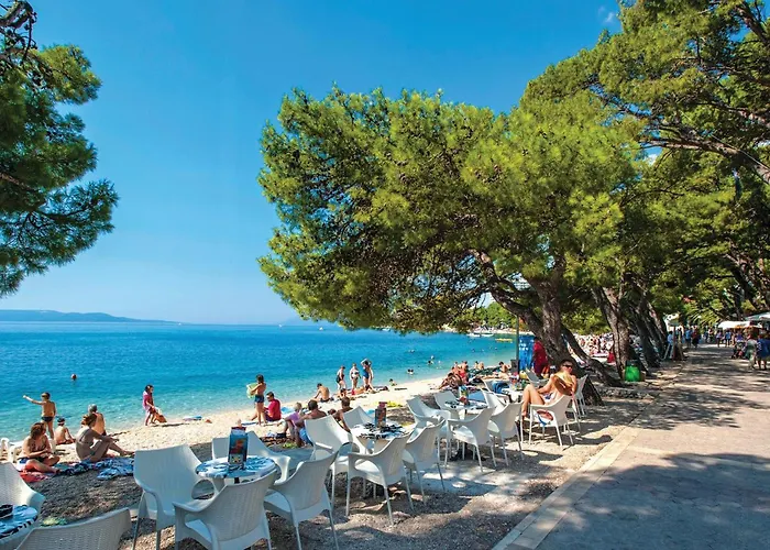 2 Bedroom Awesome In * Makarska