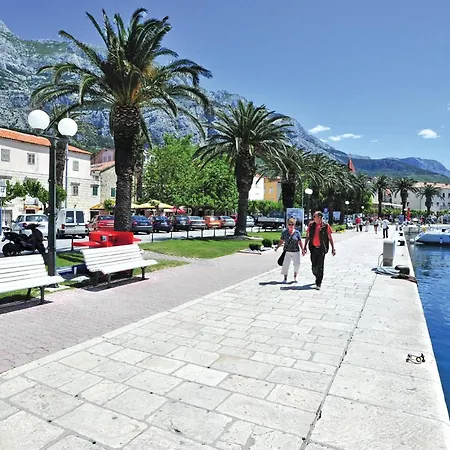 2 Bedroom Awesome In Makarska